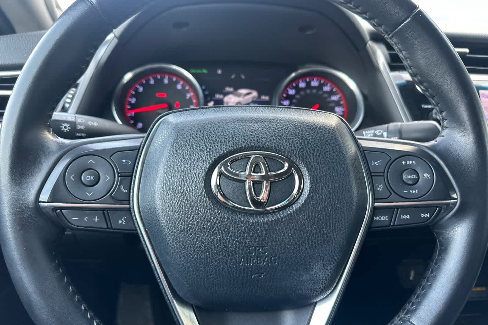 Thumbnail: 2018 Toyota Camry - 21