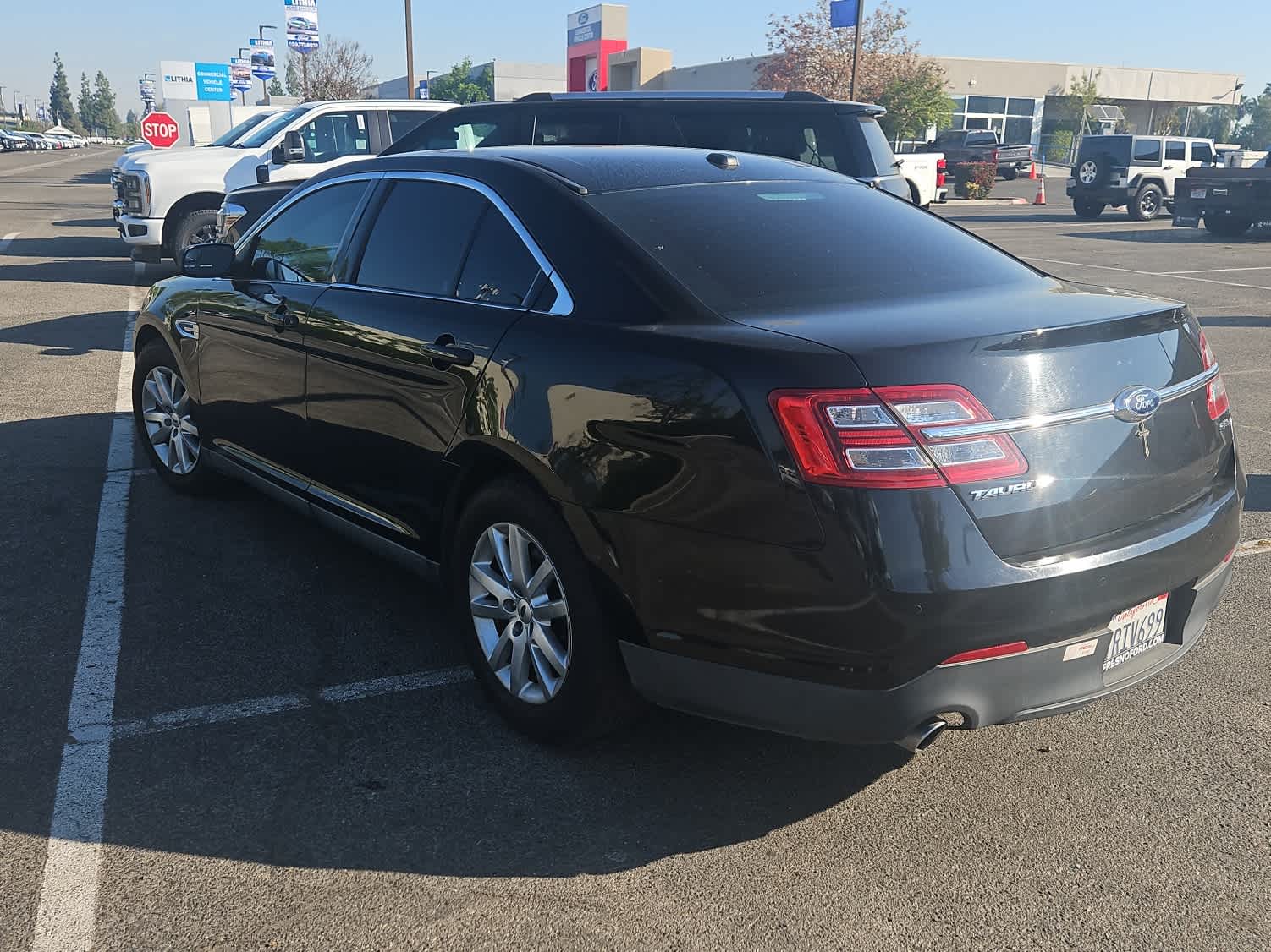 Thumbnail: 2016 Ford Taurus - 6