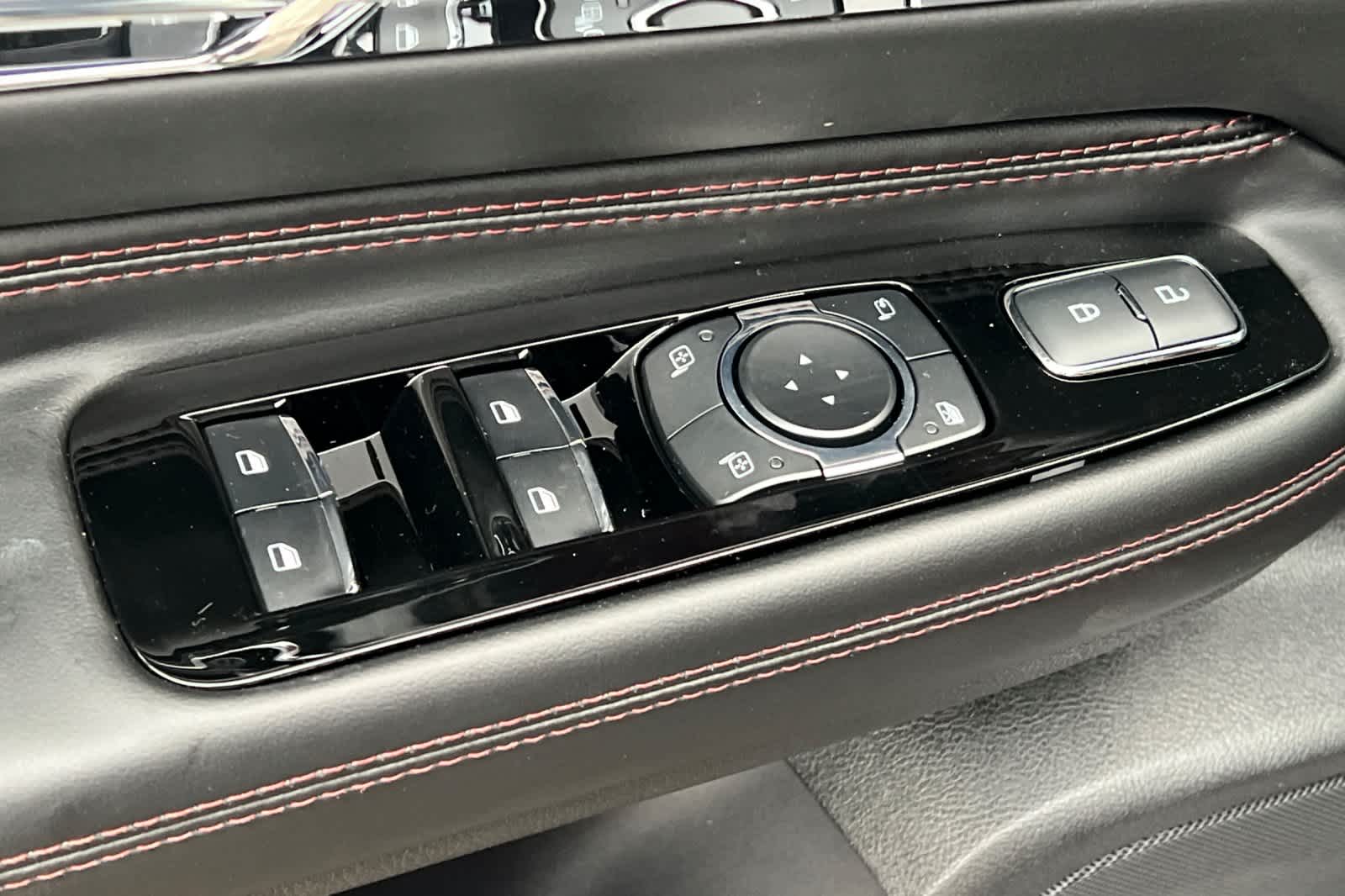 Thumbnail: 2026 Lincoln Corsair - 14