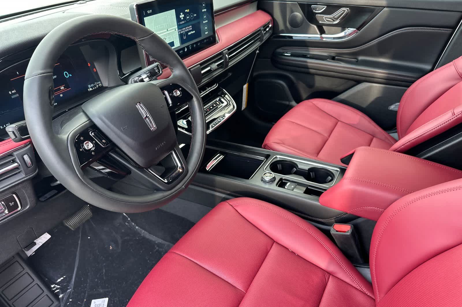 Thumbnail: 2026 Lincoln Corsair - 12