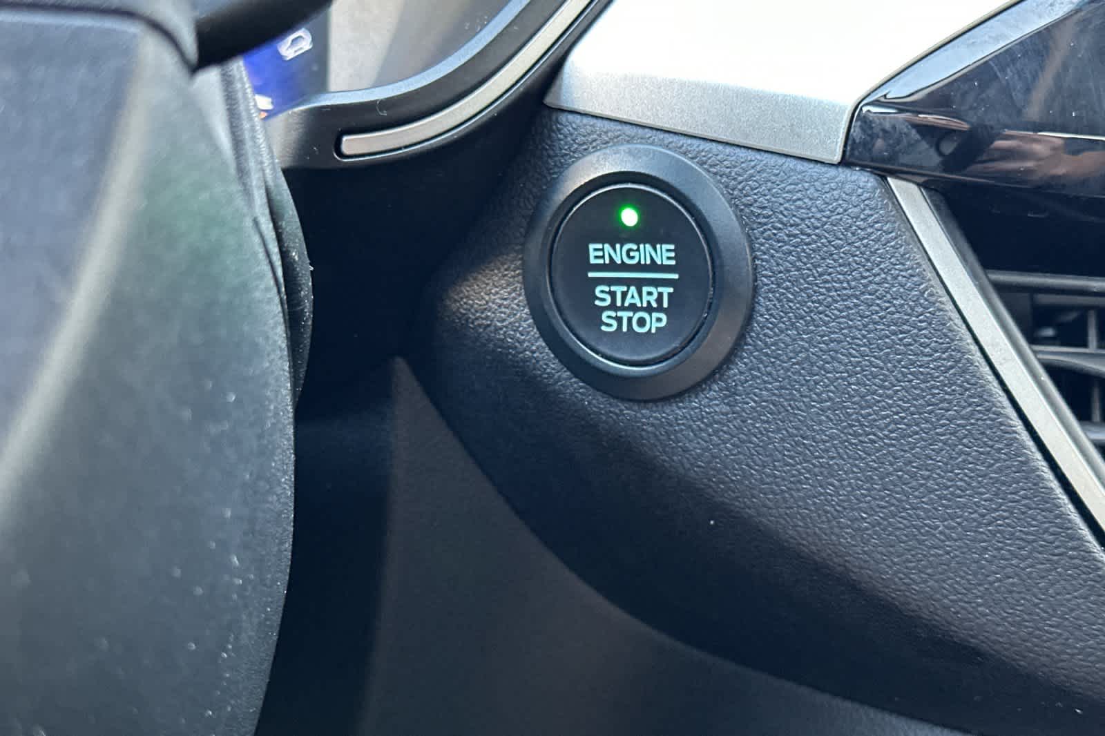 Thumbnail: 2020 Ford Escape - 22