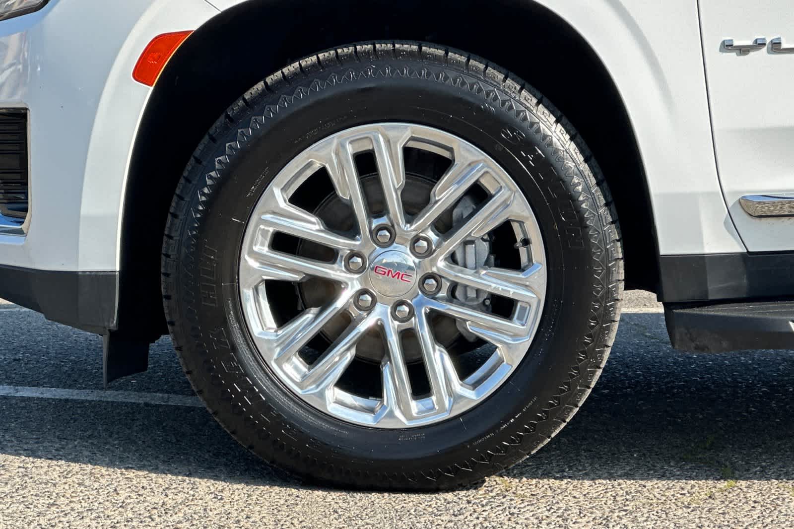 Thumbnail: 2023 GMC Yukon - 27