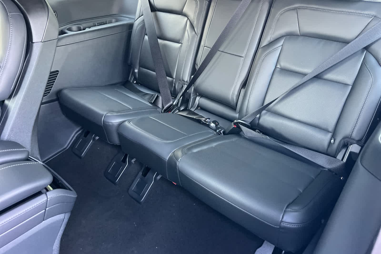 Thumbnail: 2026 Lincoln Navigator - 16