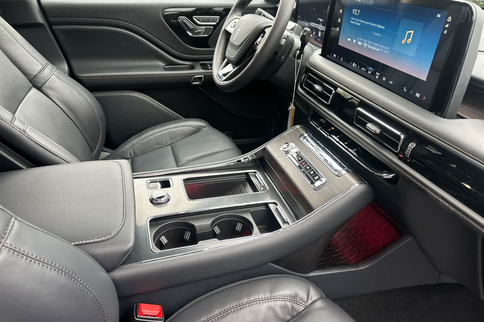 Thumbnail: 2026 Lincoln Aviator - 18