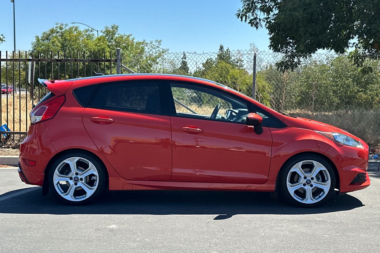 Thumbnail: 2014 Ford Fiesta - 8