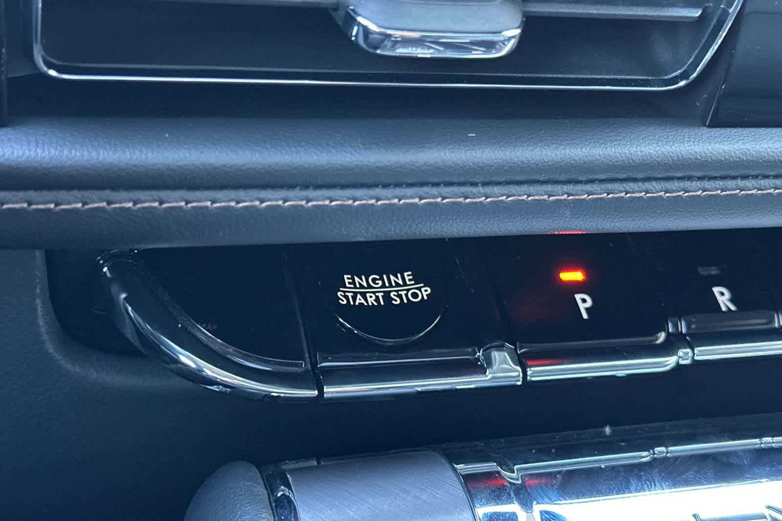 Thumbnail: 2026 Lincoln Aviator - 24