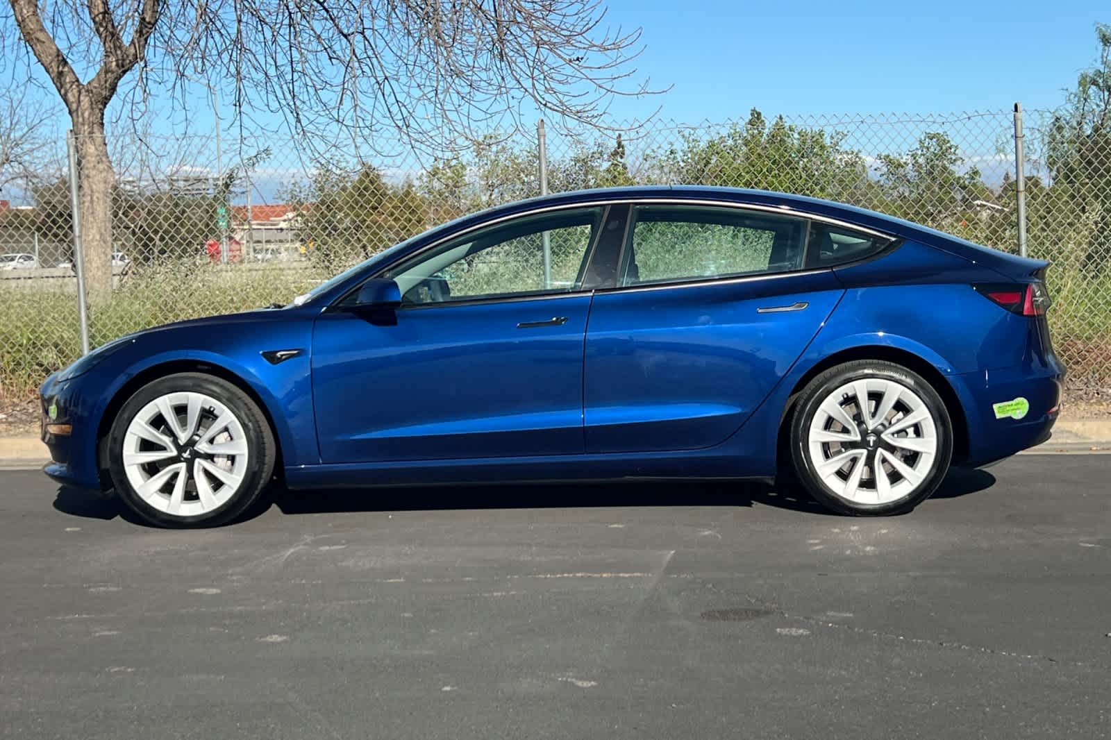 Thumbnail: 2023 Tesla Model 3 - 5