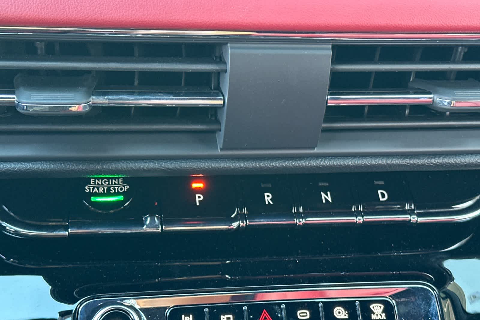 Thumbnail: 2025 Lincoln Corsair - 23