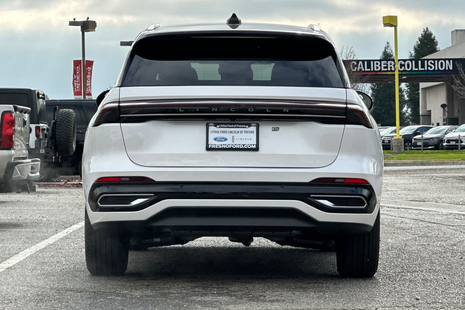 Thumbnail: 2026 Lincoln Nautilus - 7