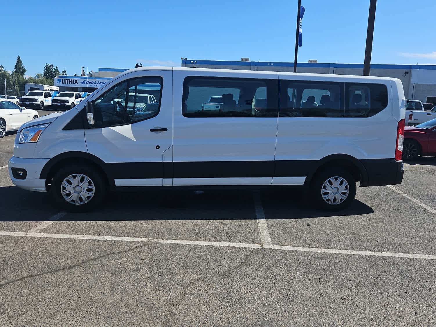 Thumbnail: 2022 Ford Econoline - 5