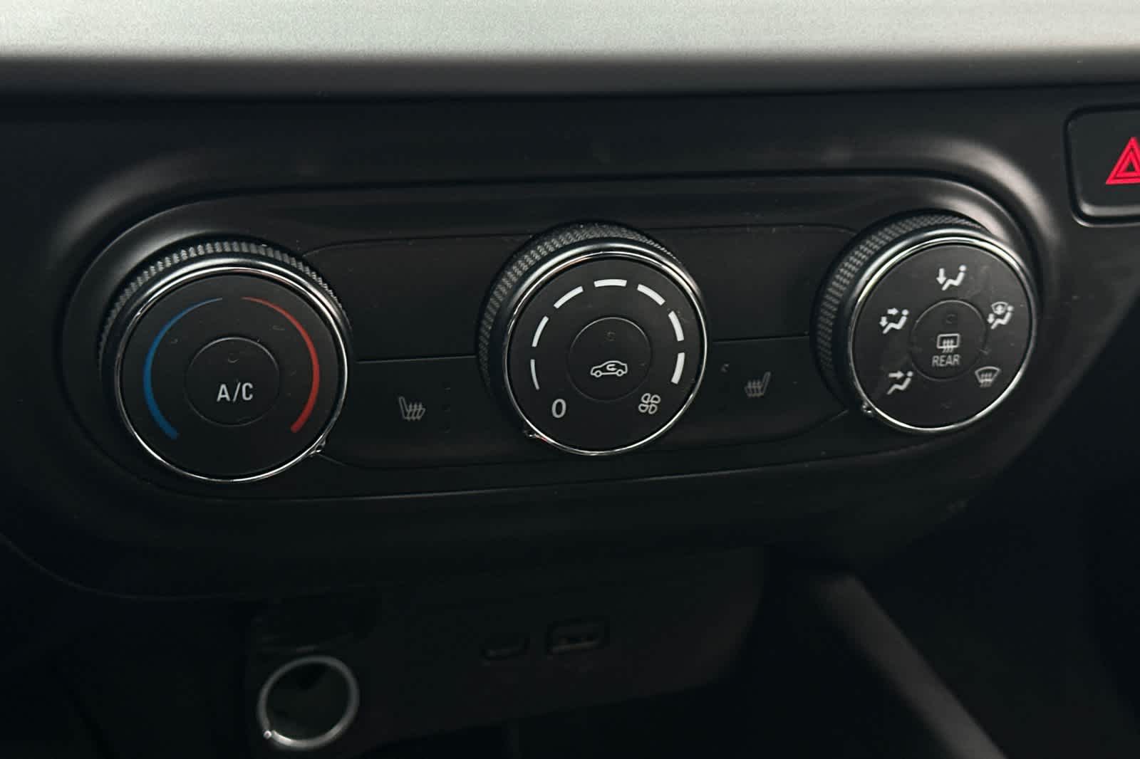 Thumbnail: 2025 Chevrolet Trax - 21