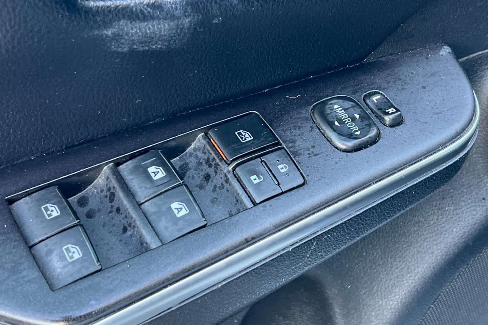 Thumbnail: 2017 Toyota Camry - 13