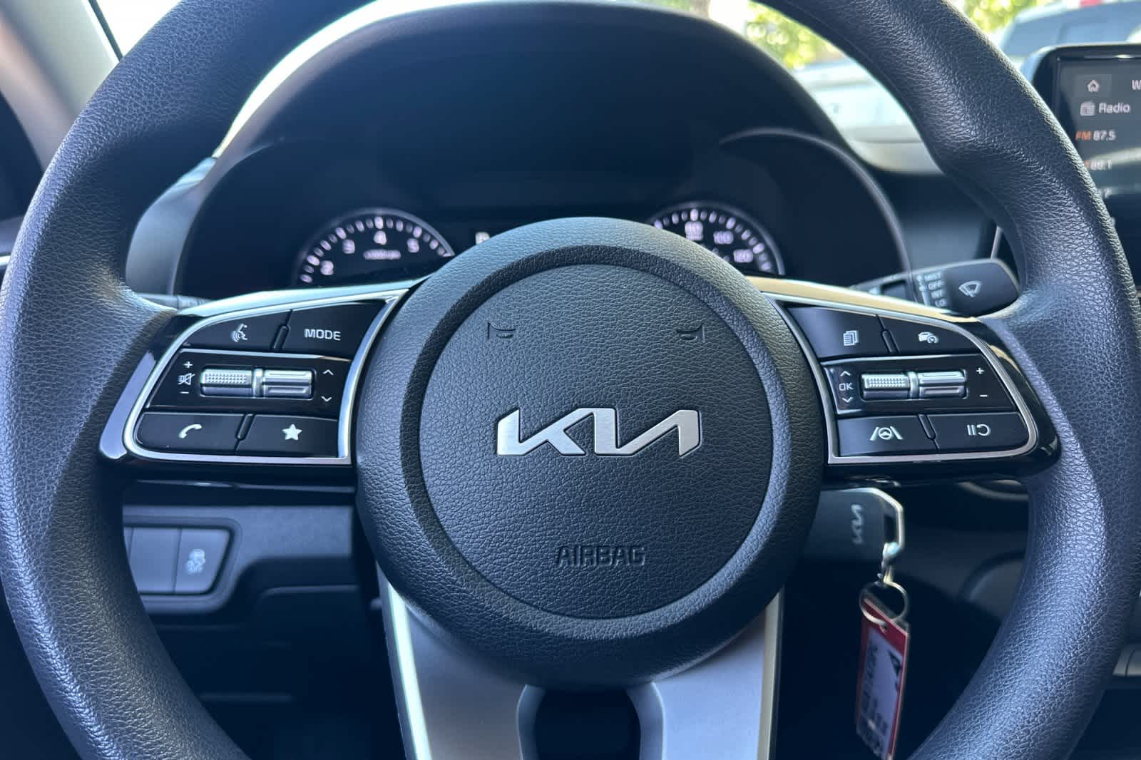 Thumbnail: 2024 Kia Forte - 22