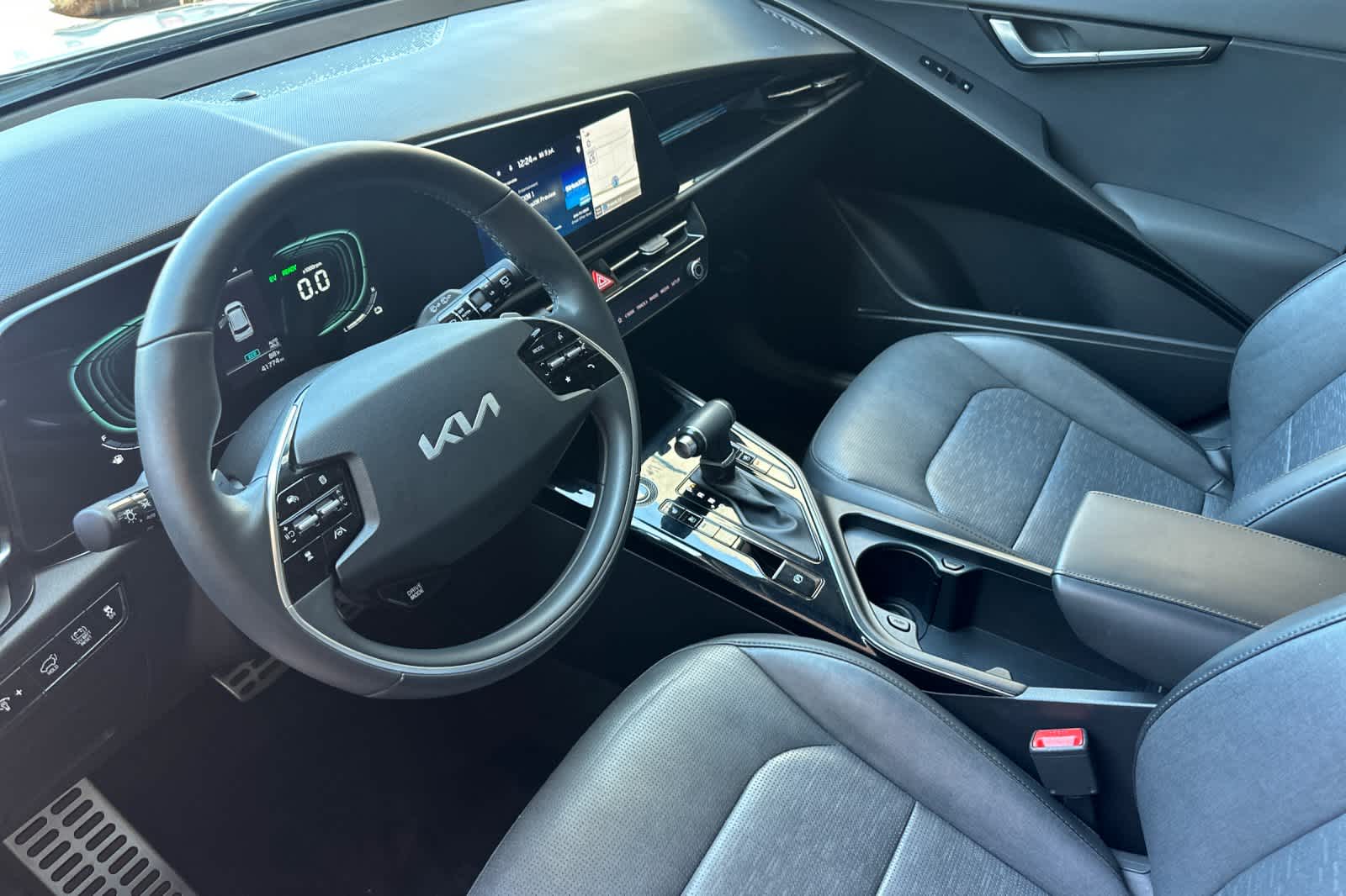 Thumbnail: 2024 Kia Niro - 11