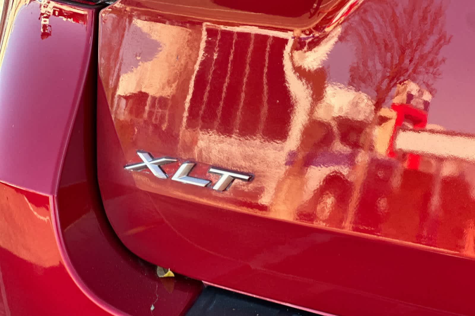 Thumbnail: 2022 Ford Explorer - 30