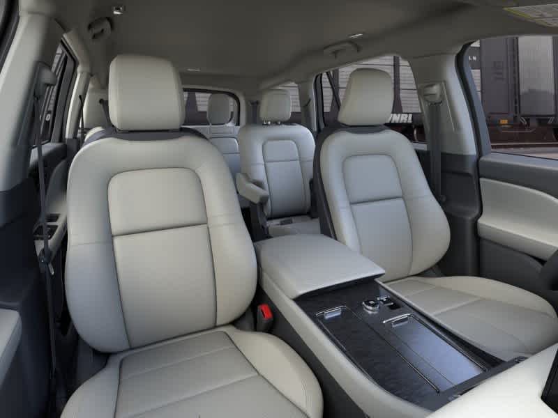 Thumbnail: 2026 Lincoln Aviator - 10