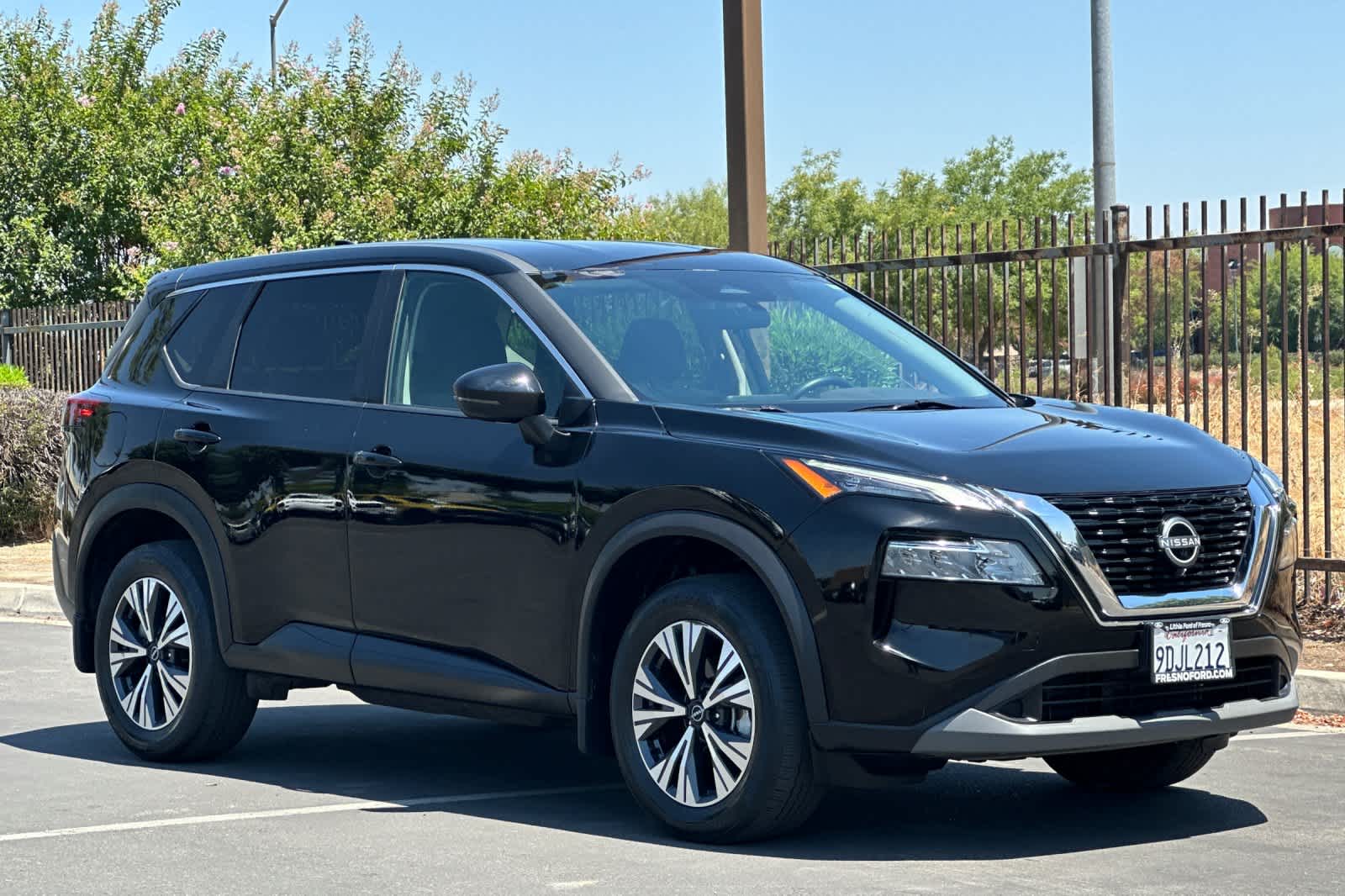 Thumbnail: 2022 Nissan Rogue - 10