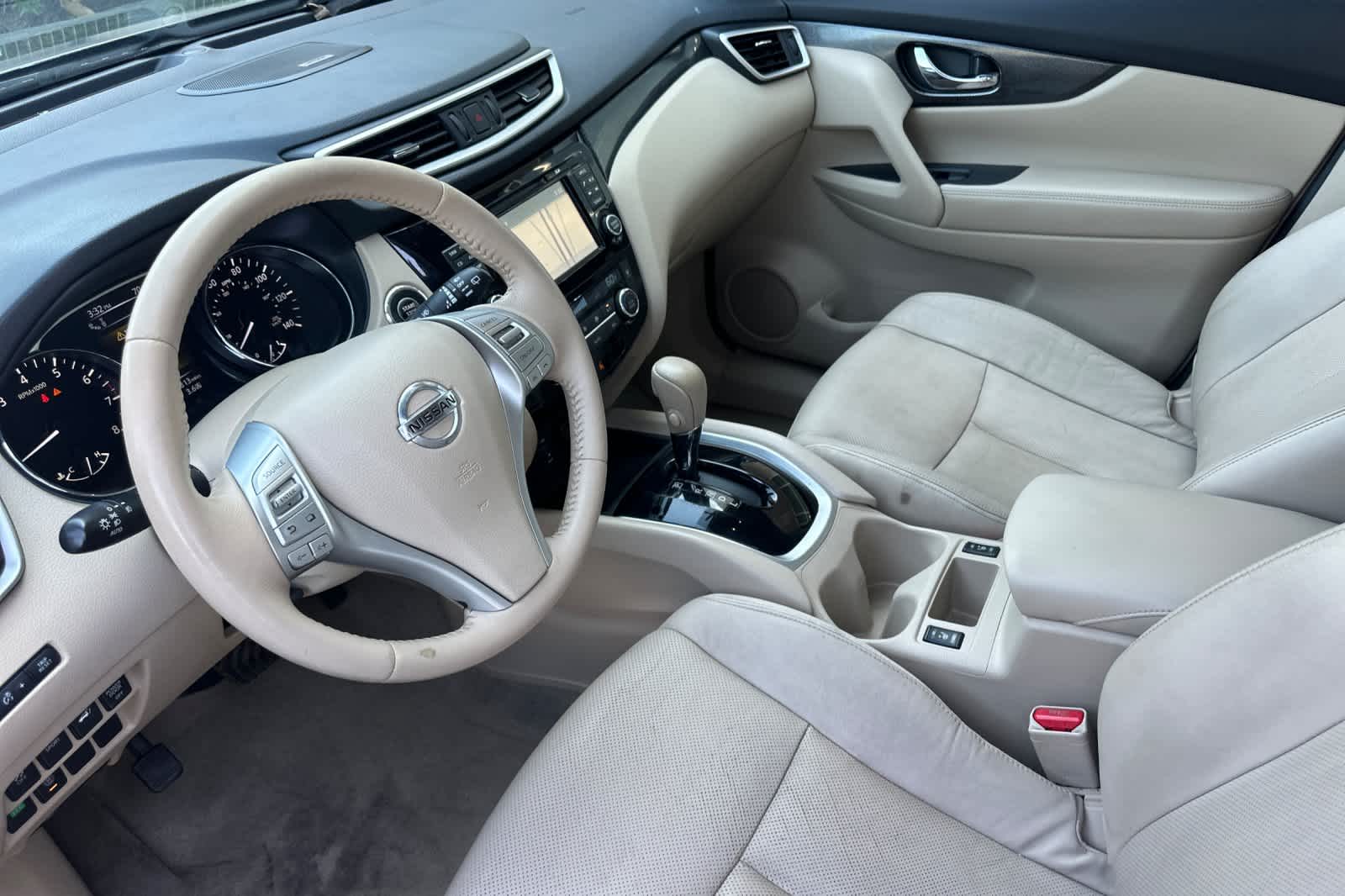 Thumbnail: 2015 Nissan Rogue - 11