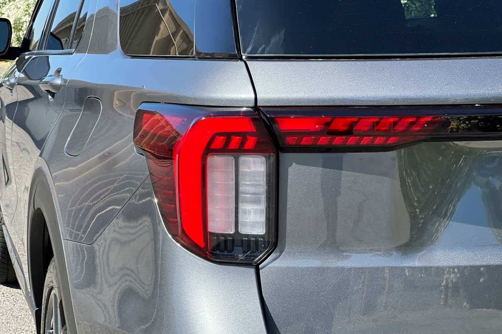 Thumbnail: 2025 Ford Explorer - 30
