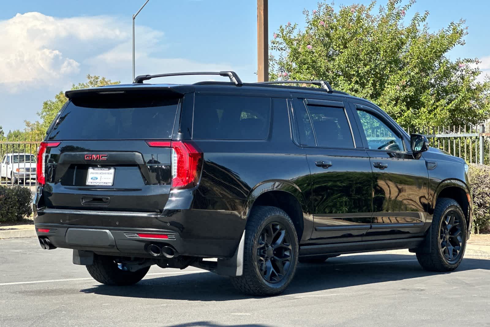 Thumbnail: 2023 GMC Yukon XL - 2