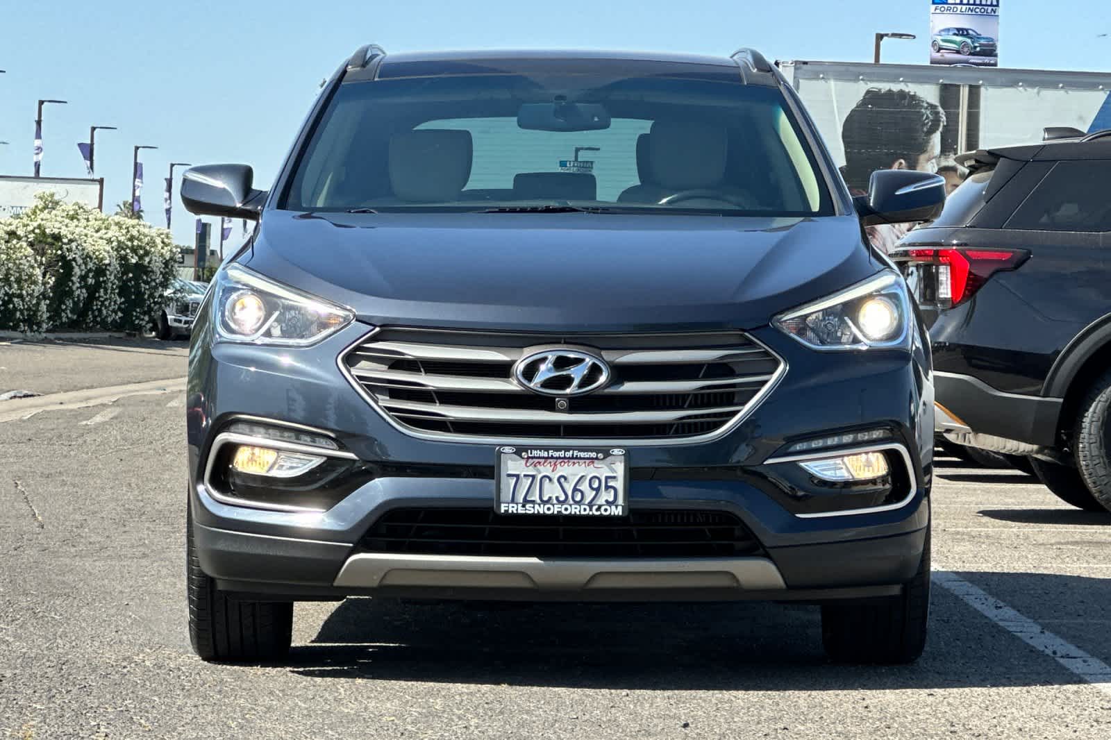 Thumbnail: 2017 Hyundai Santa Fe - 10