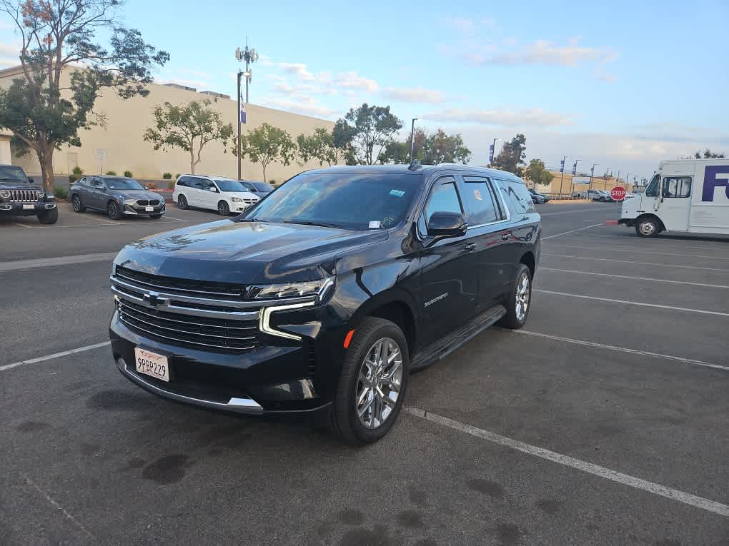 2024 Chevrolet Suburban LT