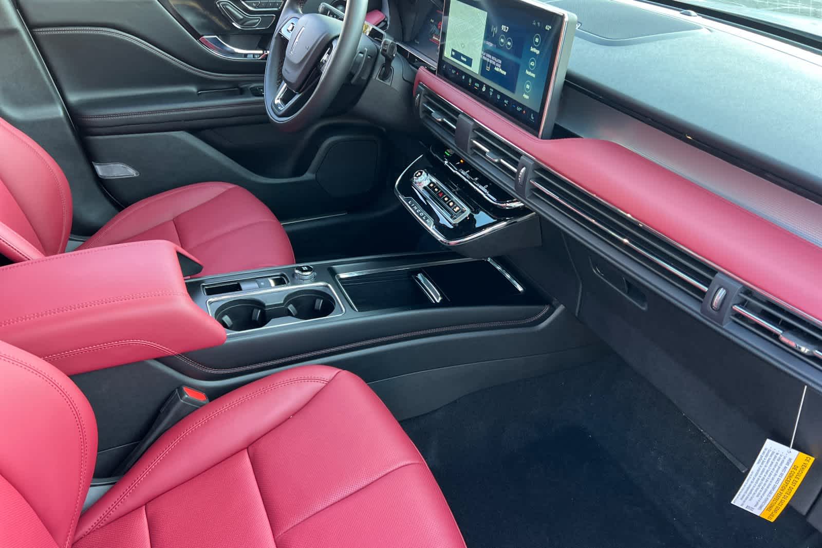 Thumbnail: 2026 Lincoln Corsair - 17