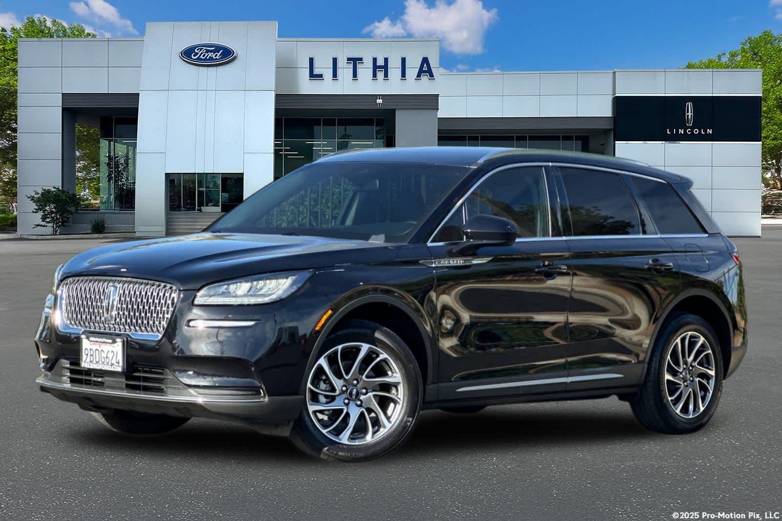 2022 Lincoln Corsair Standard Hero Image