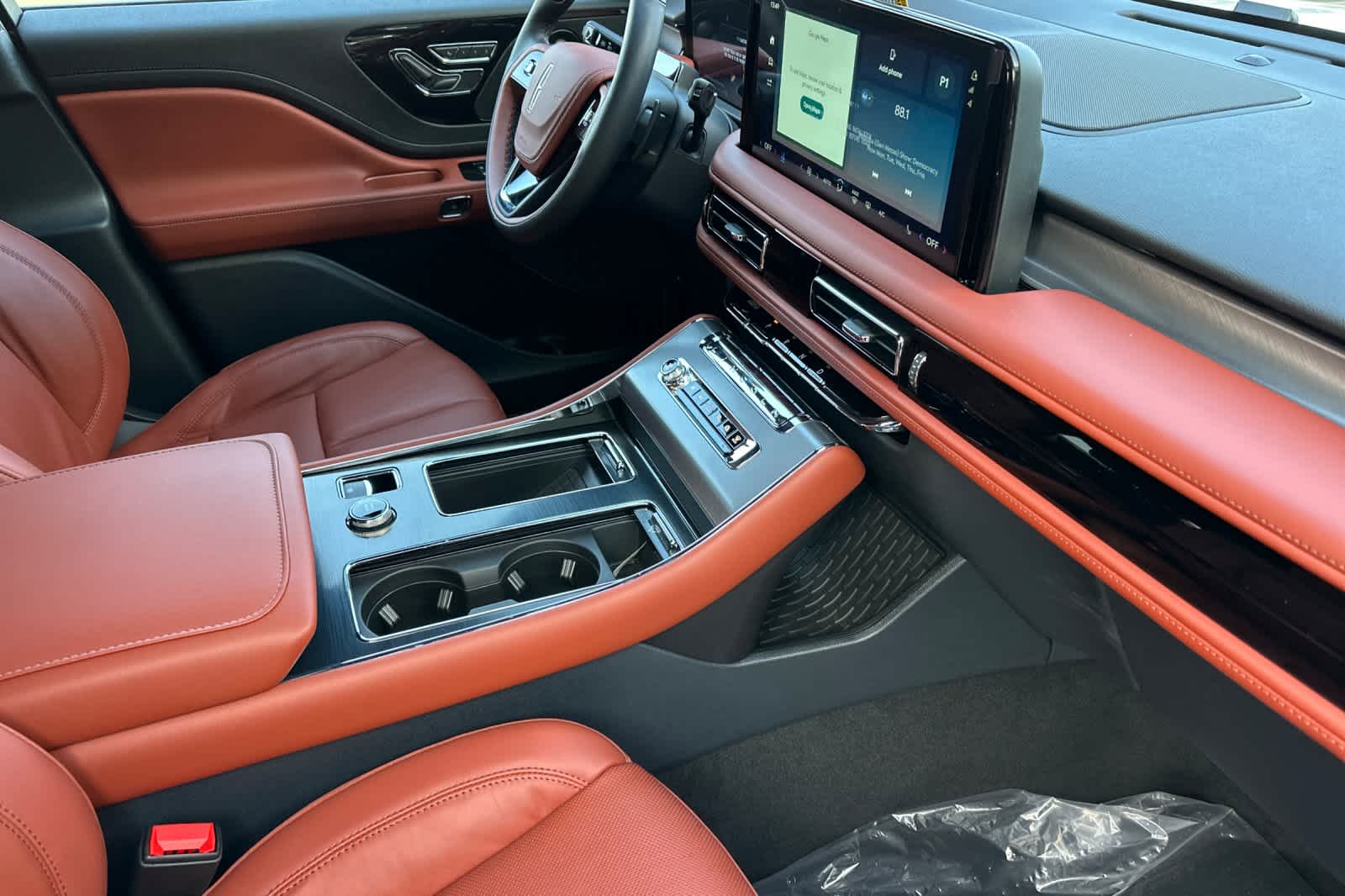 Thumbnail: 2026 Lincoln Aviator - 18