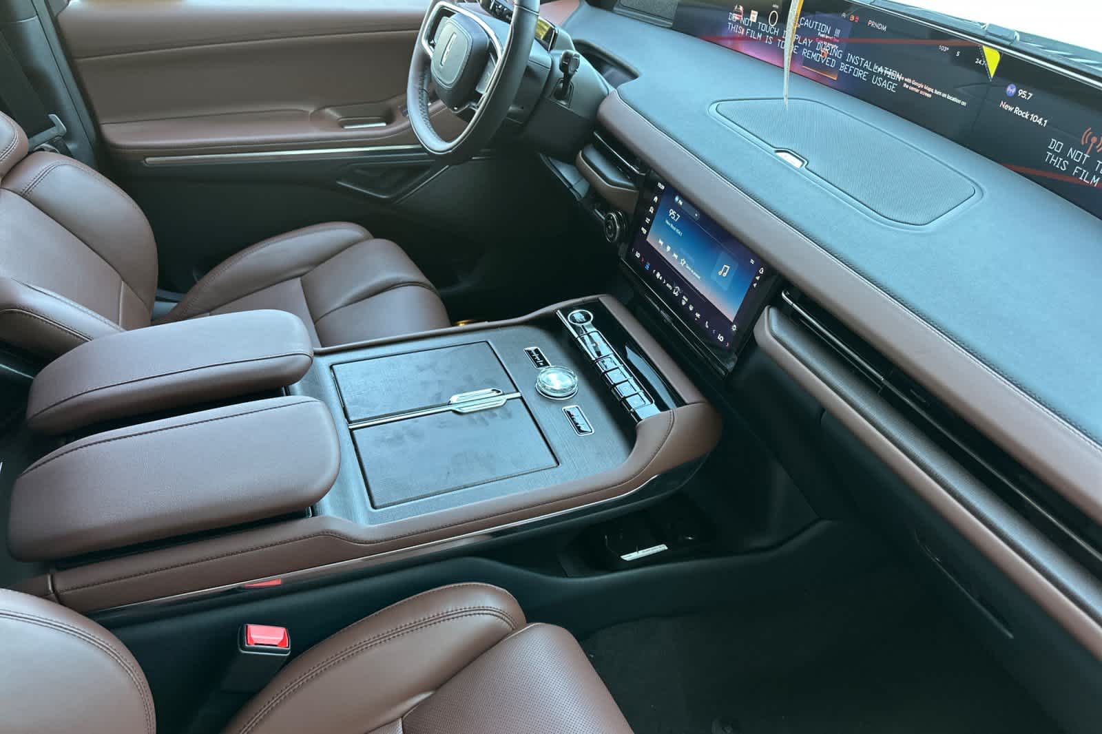 Thumbnail: 2026 Lincoln Navigator - 18