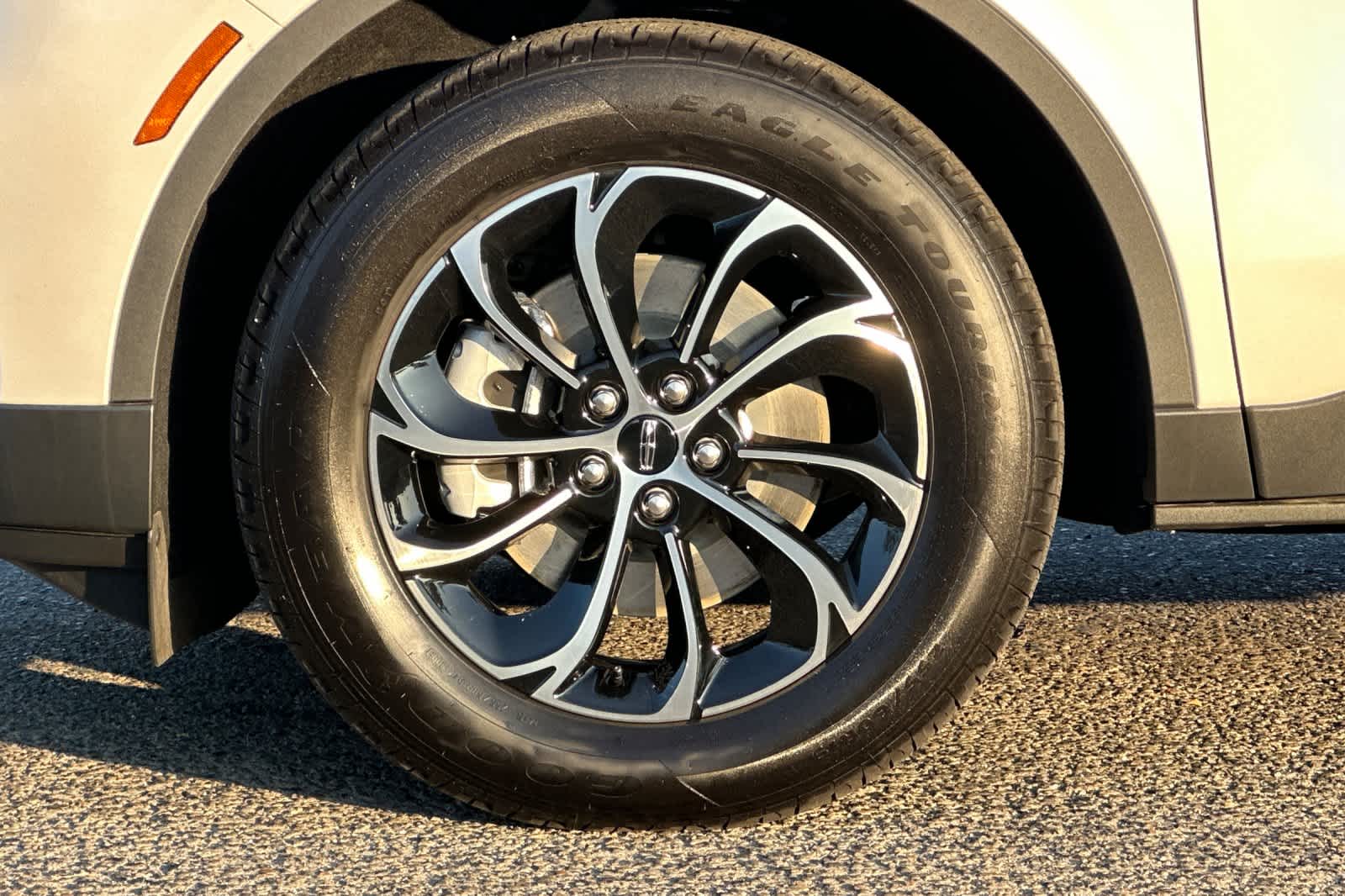 Thumbnail: 2026 Lincoln Nautilus - 28