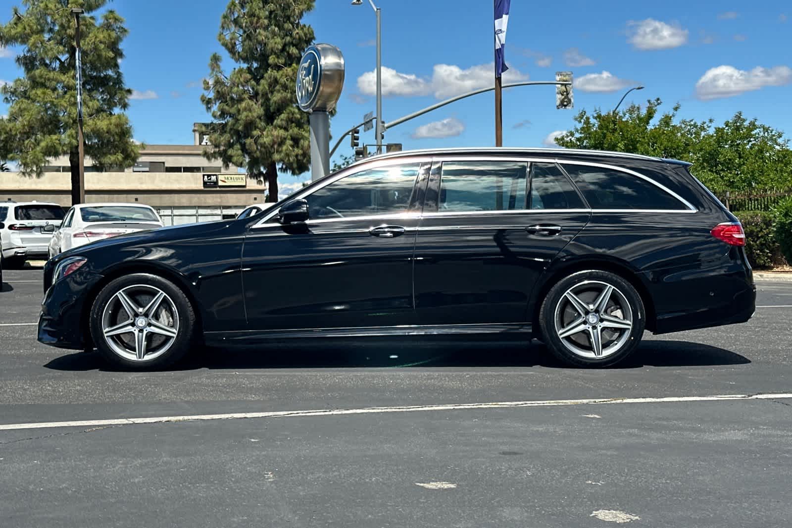 Thumbnail: 2017 Mercedes-Benz E-Class - 6