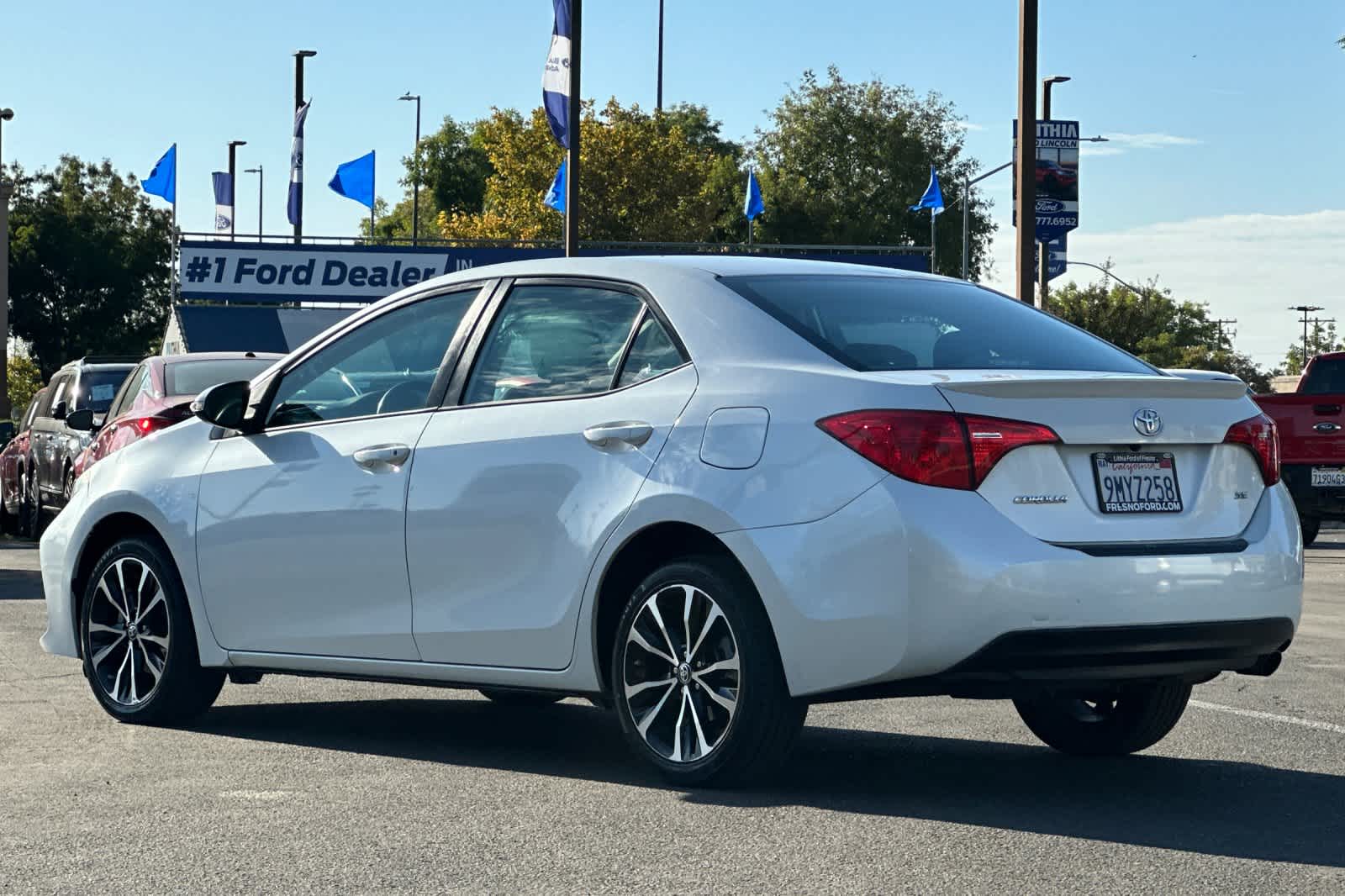 Thumbnail: 2017 Toyota Corolla - 6