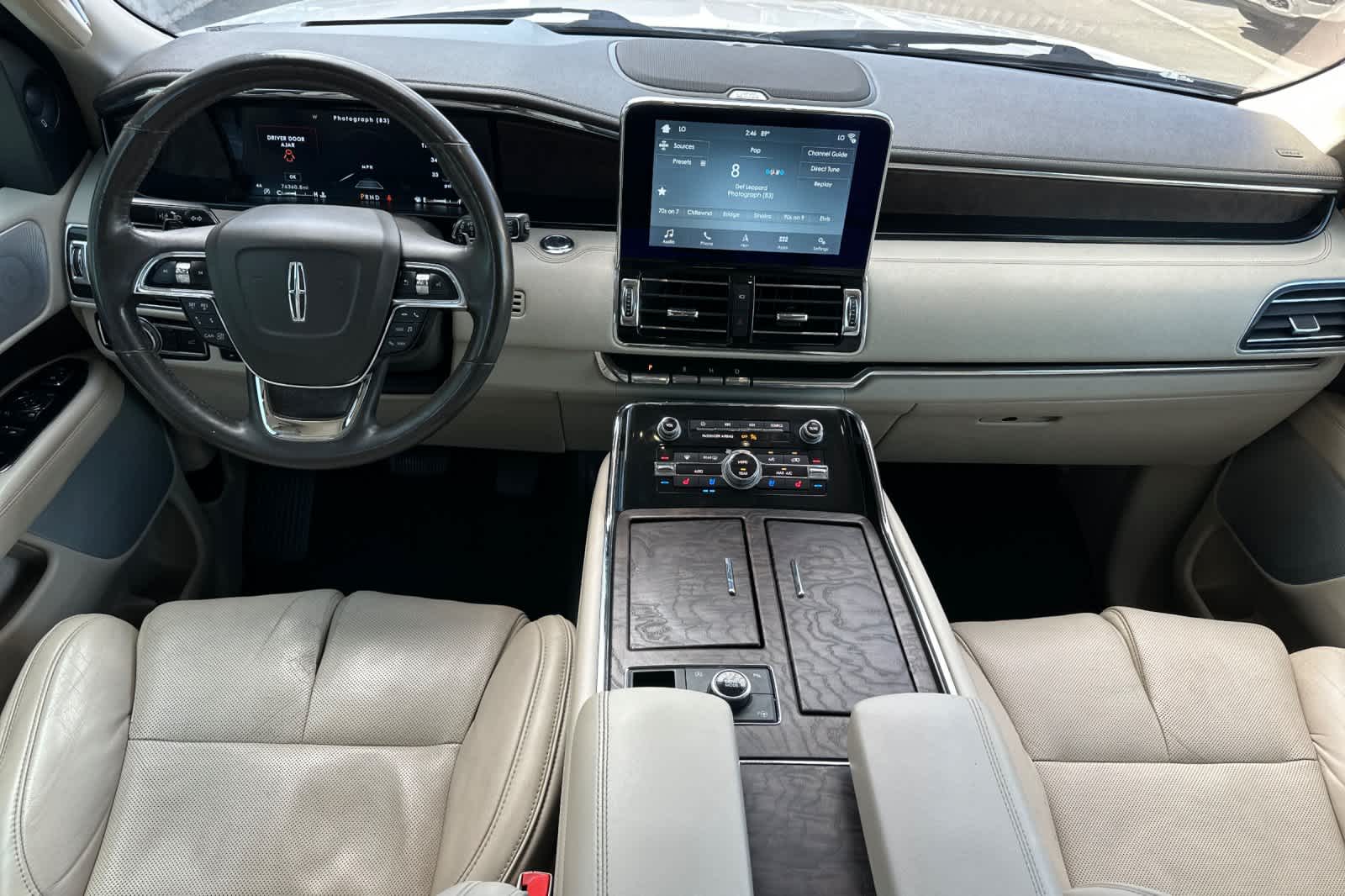 Thumbnail: 2019 Lincoln Navigator L - 3