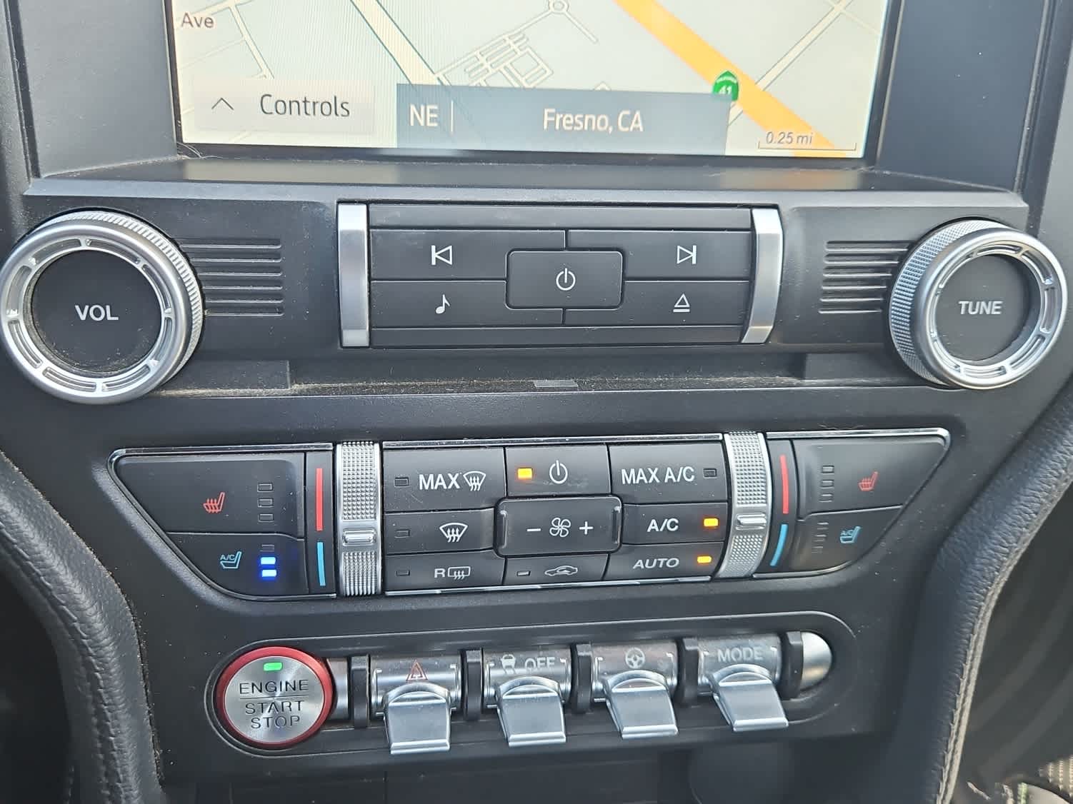 Thumbnail: 2019 Ford Mustang - 15