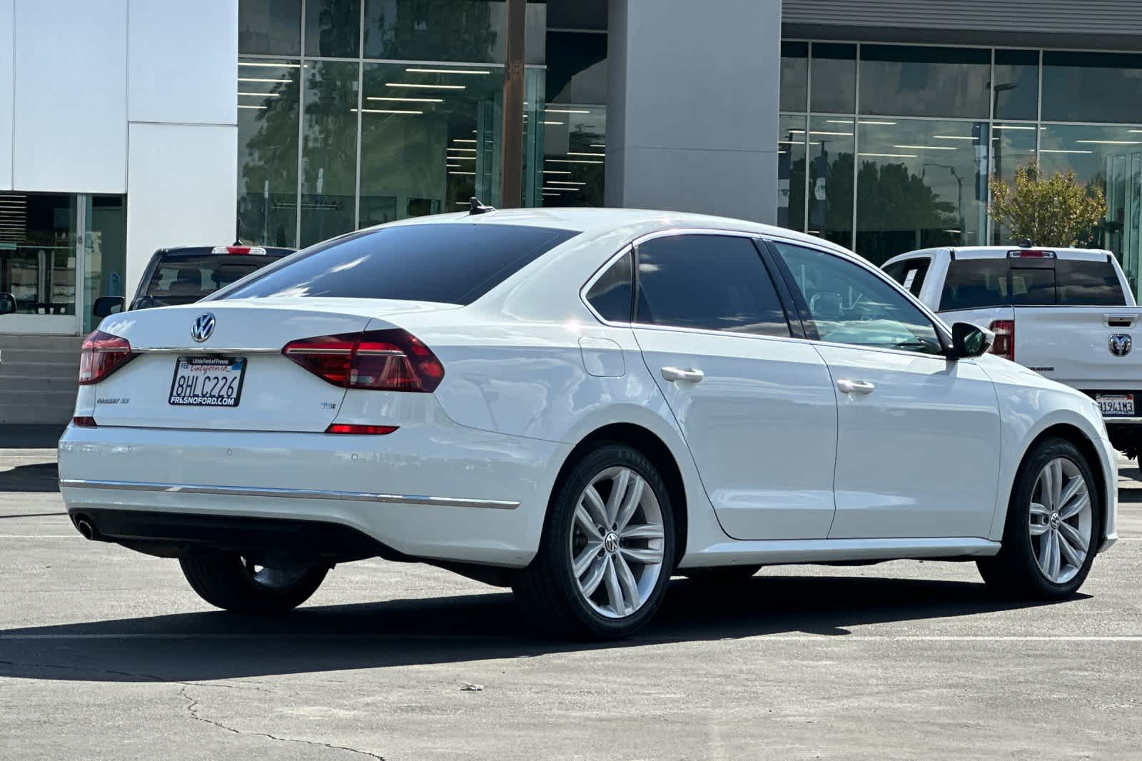 Thumbnail: 2018 Volkswagen Passat - 2