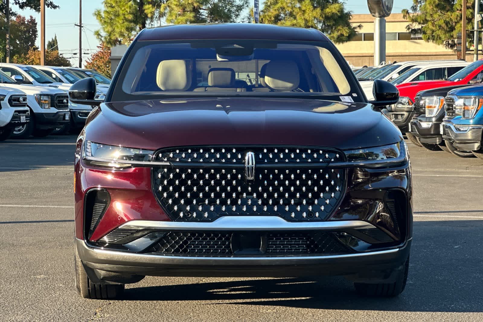 Thumbnail: 2025 Lincoln Nautilus - 10