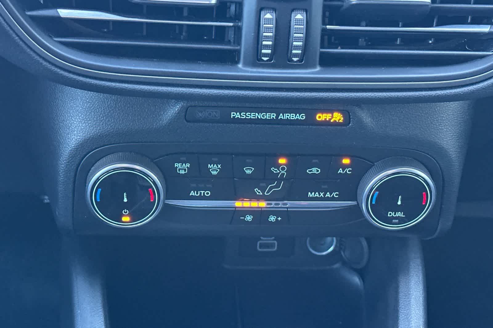 Thumbnail: 2024 Ford Escape - 21