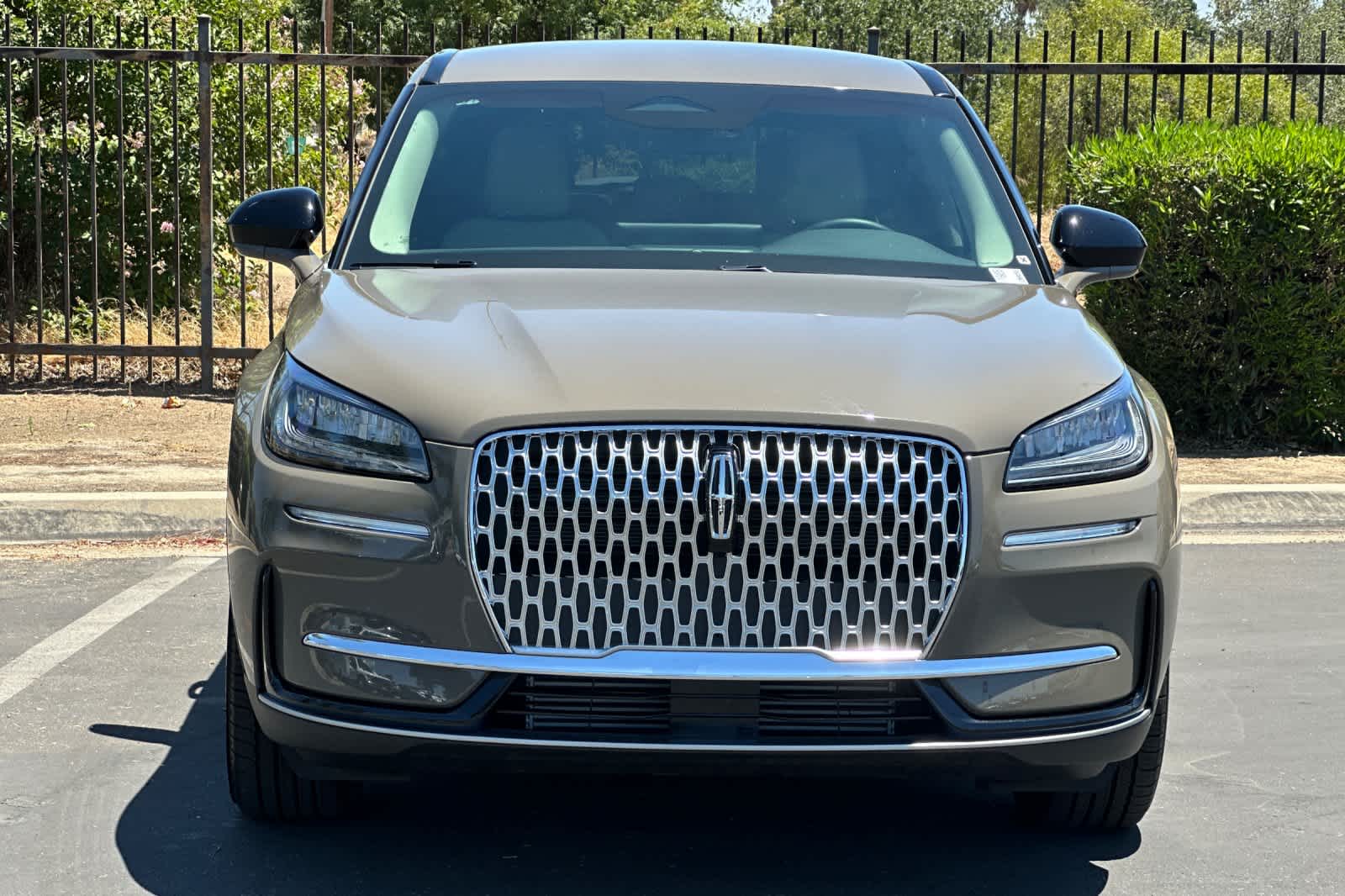 Thumbnail: 2025 Lincoln Corsair - 10