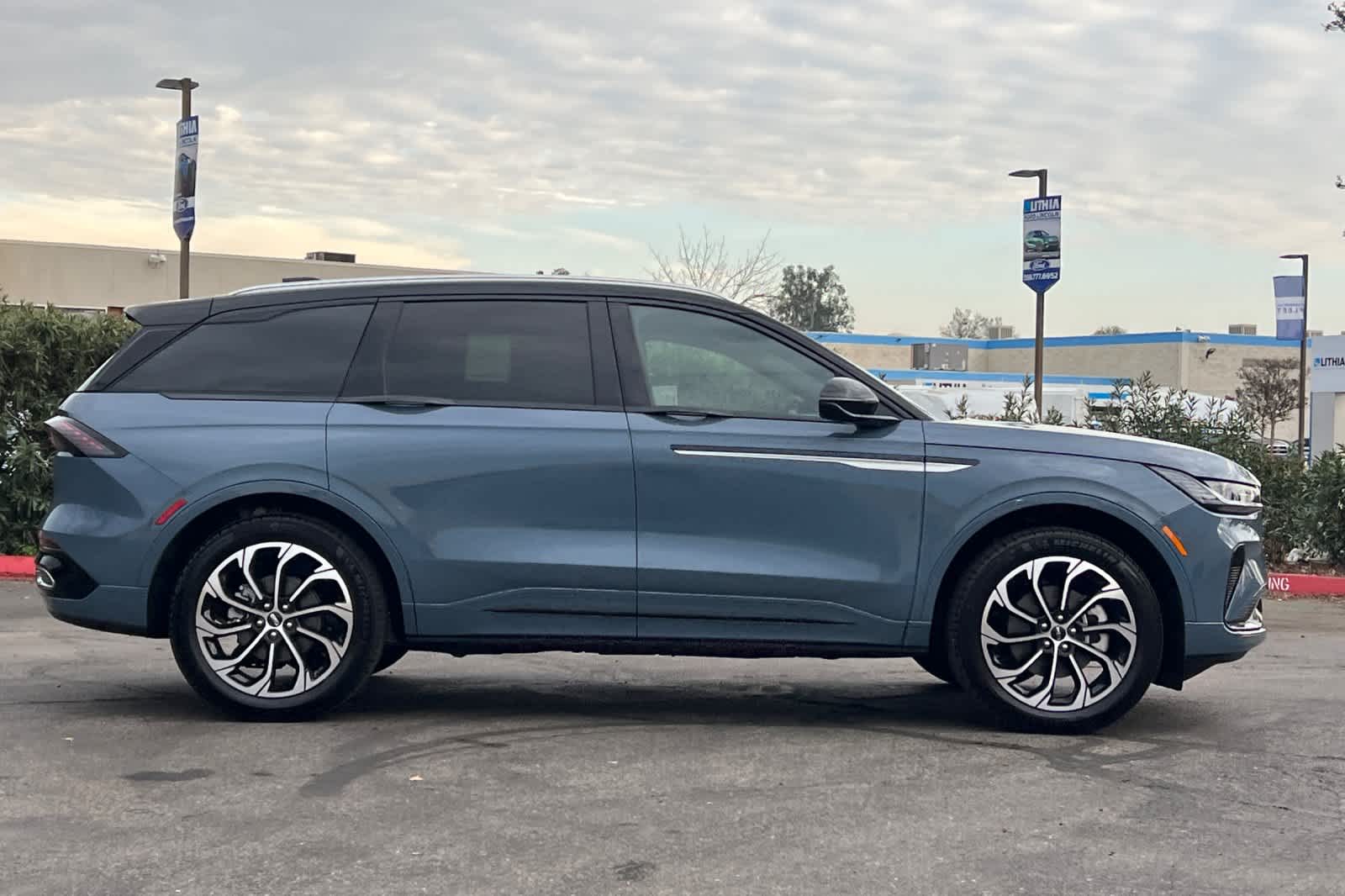 Thumbnail: 2026 Lincoln Nautilus - 8