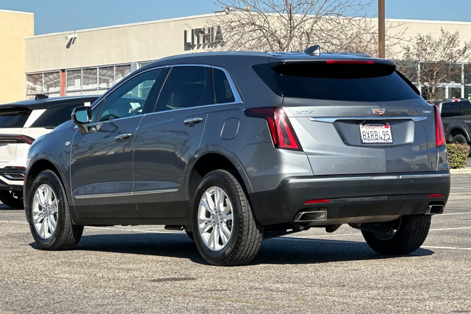 Thumbnail: 2021 Cadillac XT5 - 6