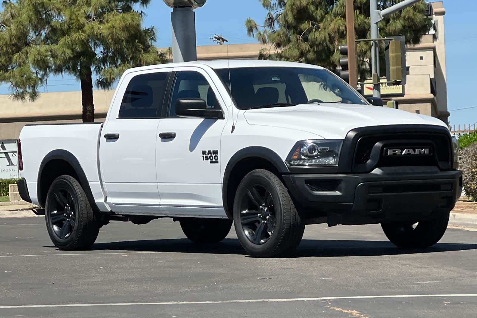 Thumbnail: 2024 RAM 1500 Classic - 10