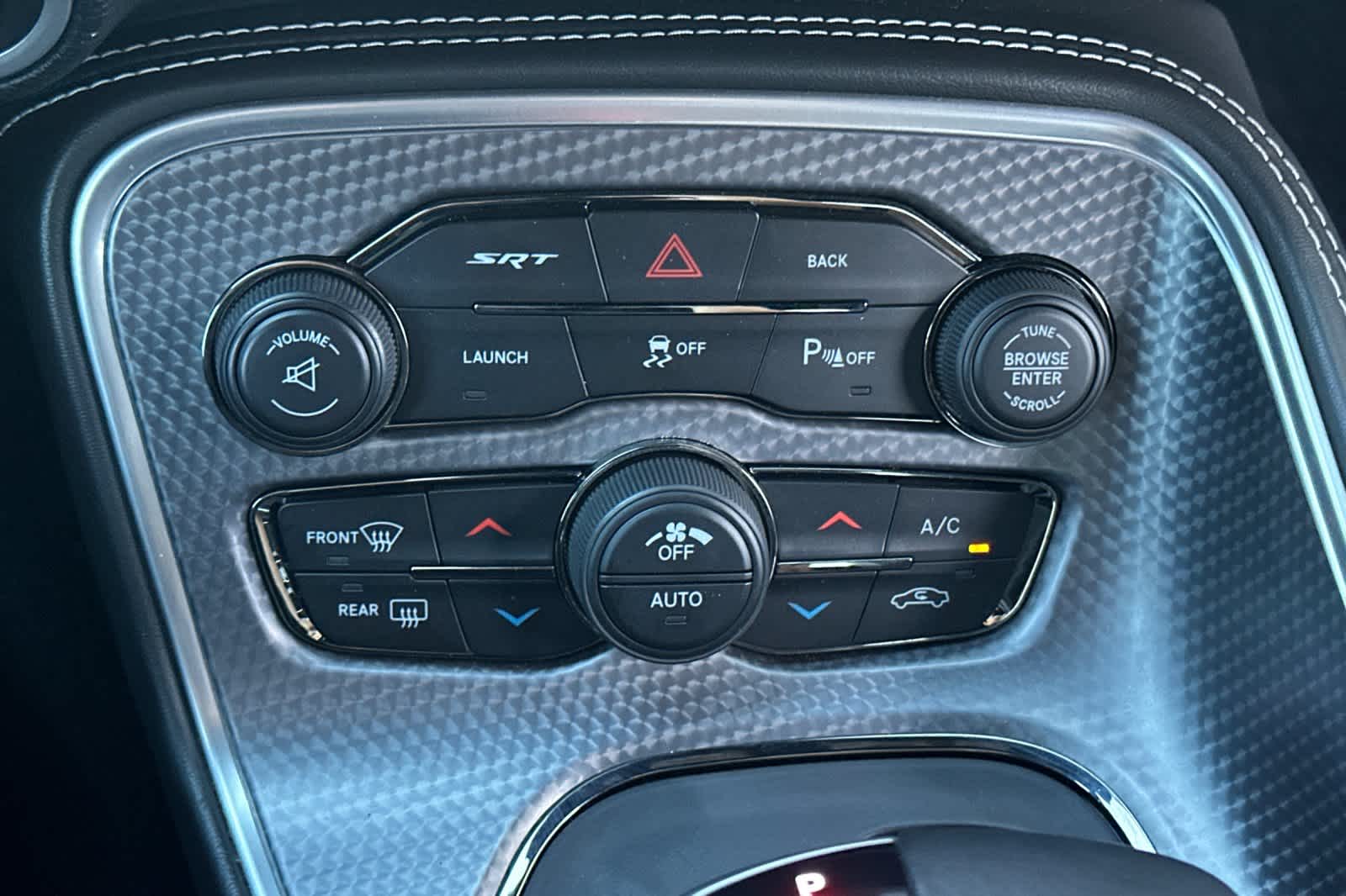 Thumbnail: 2015 Dodge Challenger - 19