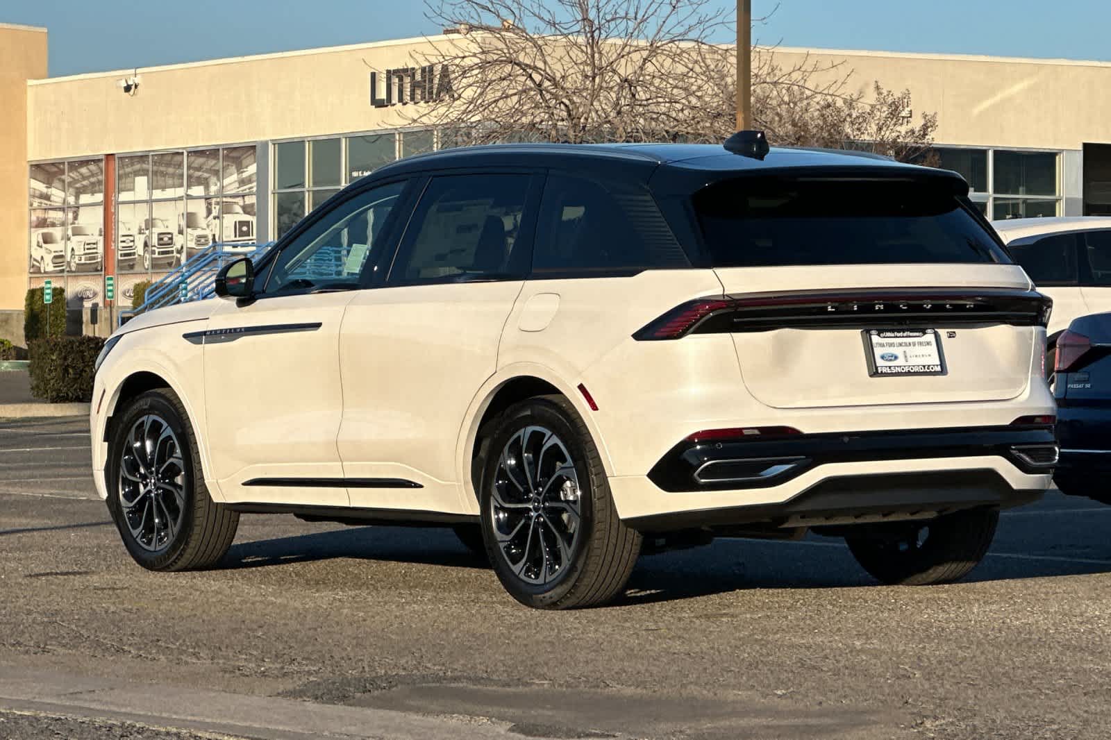 Thumbnail: 2026 Lincoln Nautilus - 6