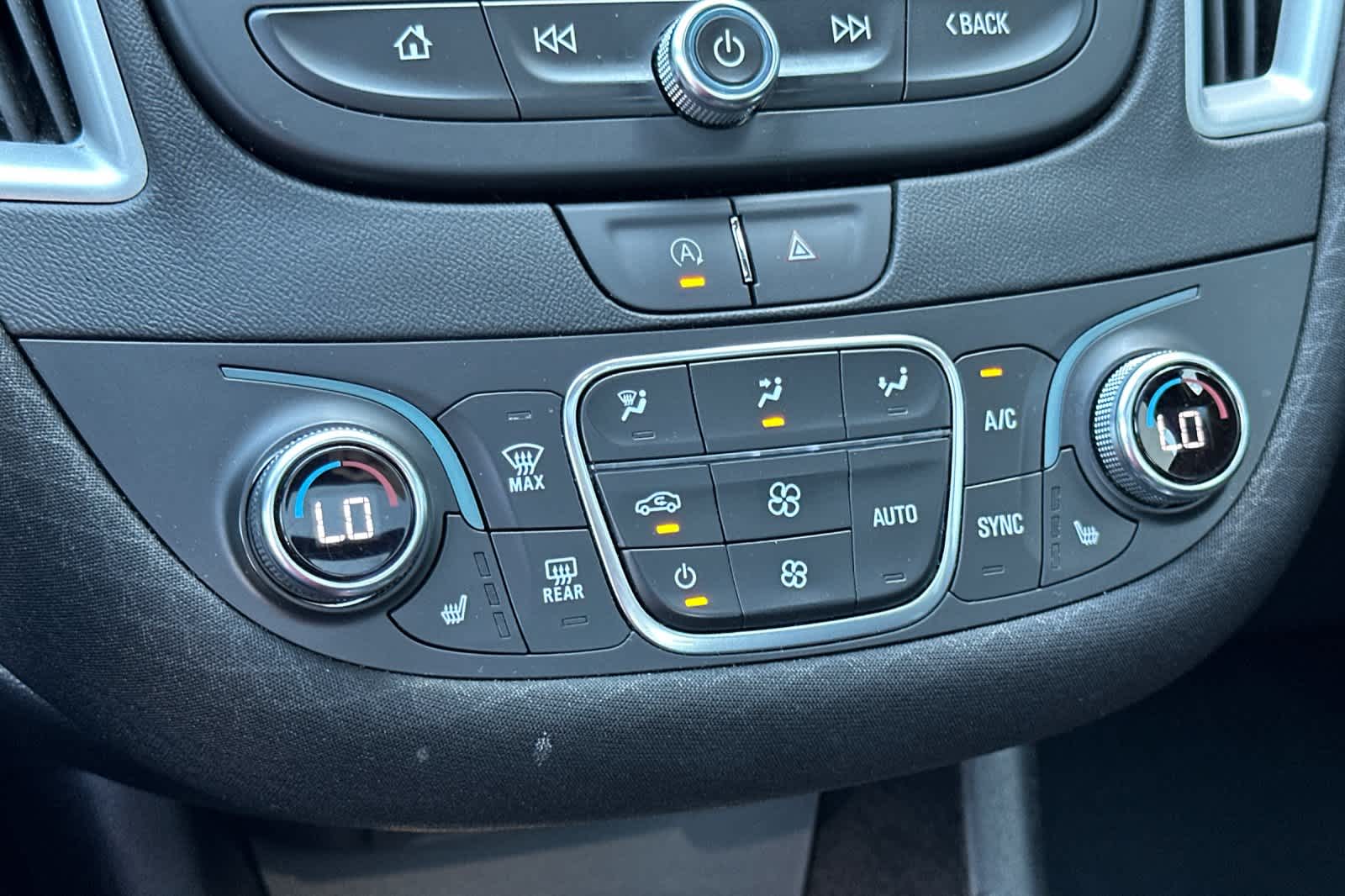 Thumbnail: 2024 Chevrolet Malibu - 20