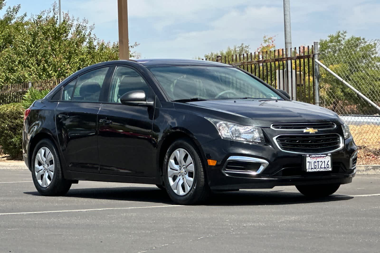 Thumbnail: 2015 Chevrolet Cruze - 9