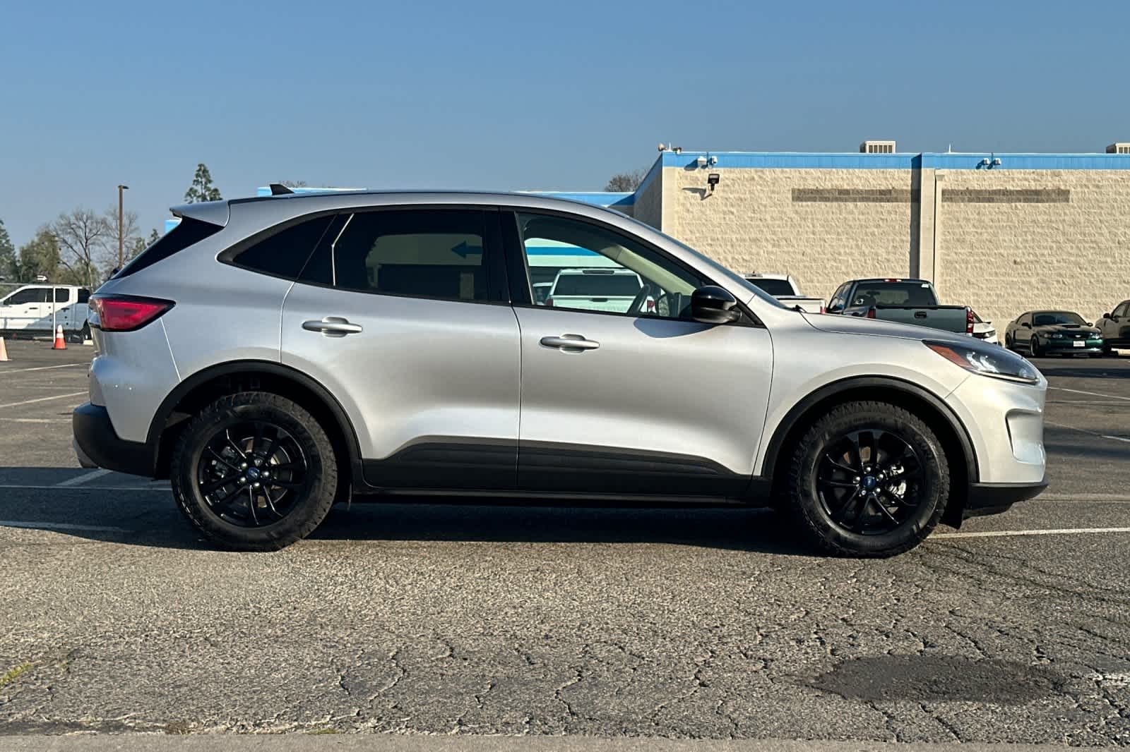 Thumbnail: 2020 Ford Escape - 8