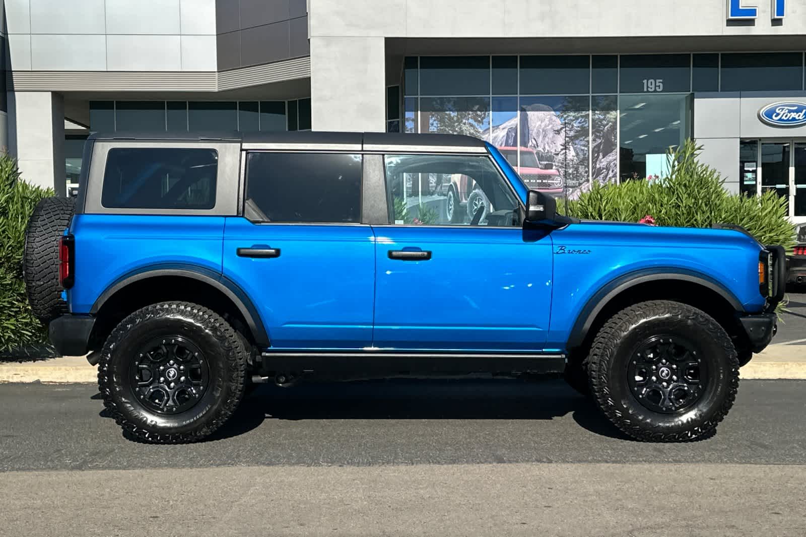 Thumbnail: 2024 Ford Bronco - 9