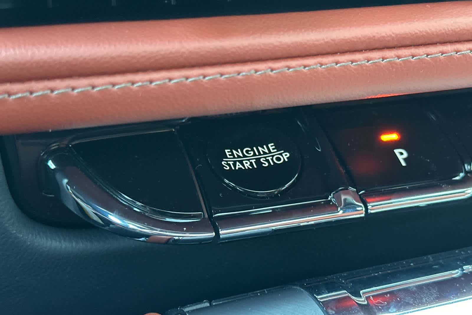 Thumbnail: 2026 Lincoln Aviator - 24