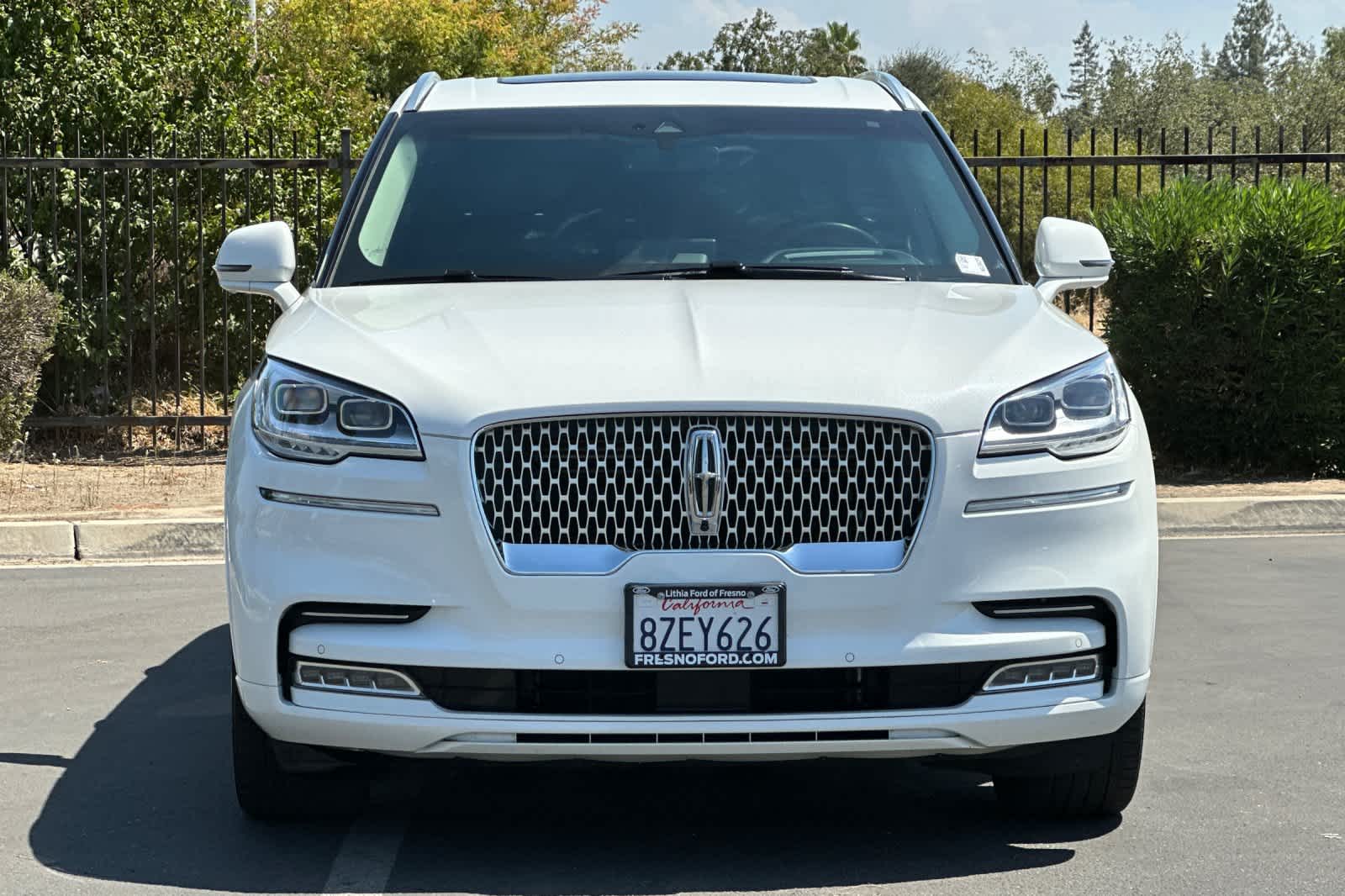 Thumbnail: 2022 Lincoln Aviator - 11